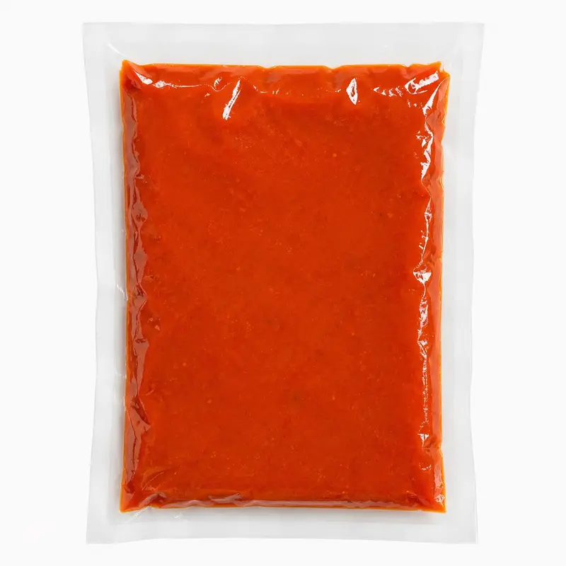 Sauce tomate conditionnée in a sachet sous vide